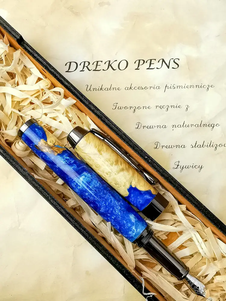 Długopis hybryda drewna morwy i żywicy 