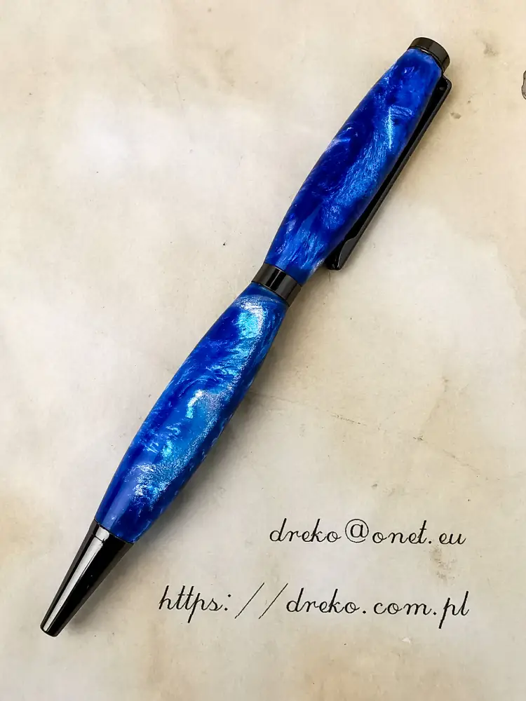 Długopis z drewna padouk 2